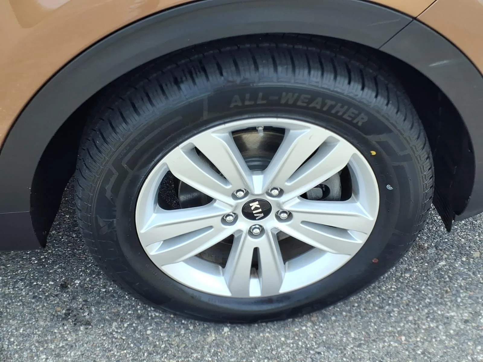 Used 2019 Copper Kia LX image 11