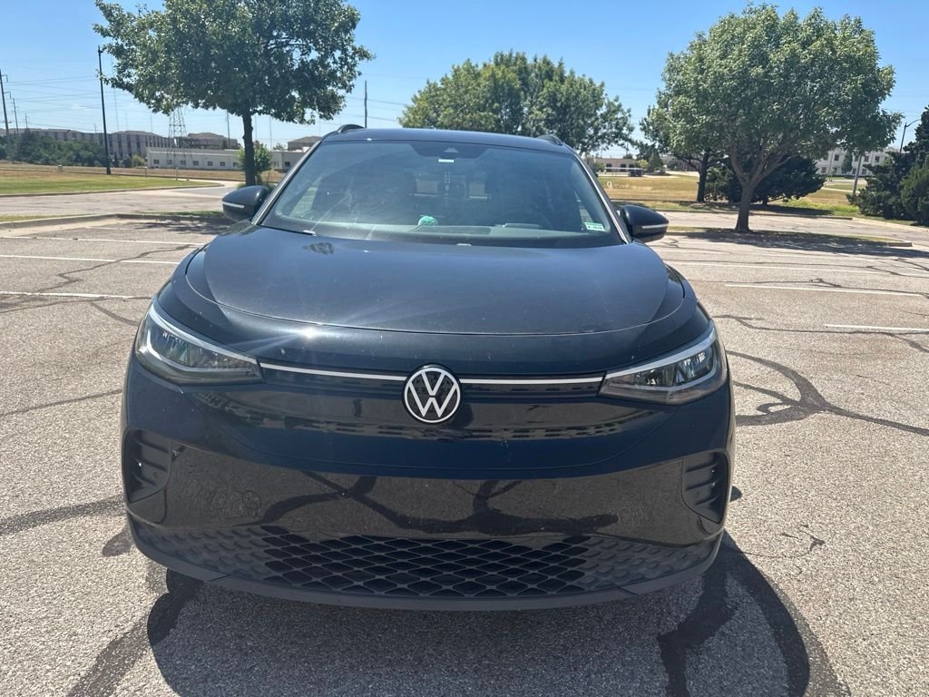 Used 2021 Black Volkswagen Pro image 2