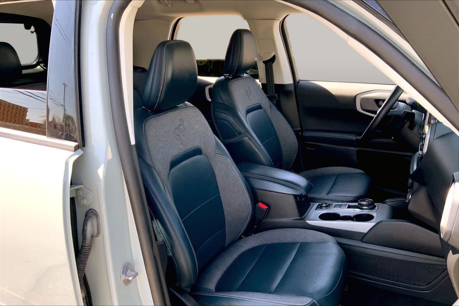 Used 2022 Cactus Grey Ford Outer Banks image 8