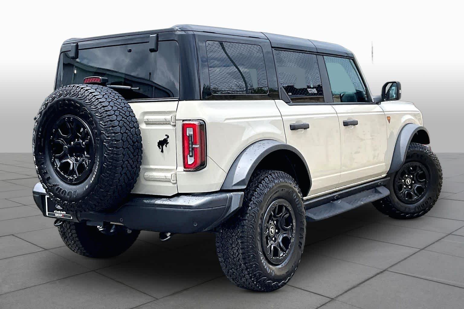 Certified Used 2025 Desert Sand Ford Badlands image 13
