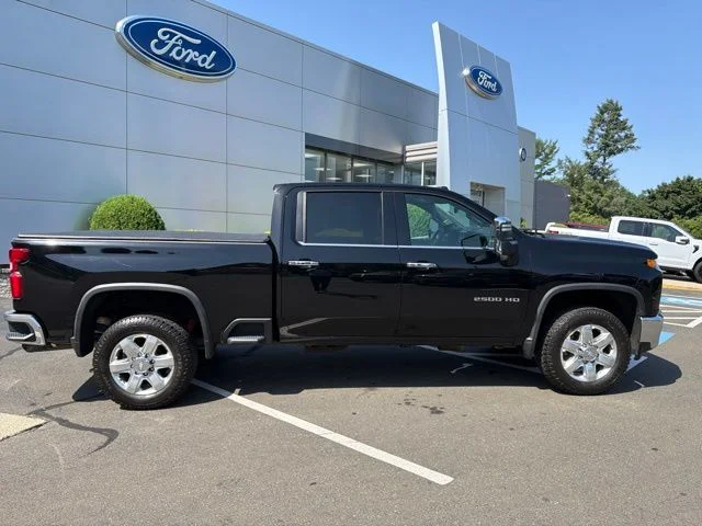 Used 2020 Black Chevrolet LTZ image 8