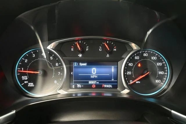 Used 2022 Silver Chevrolet LT image 29