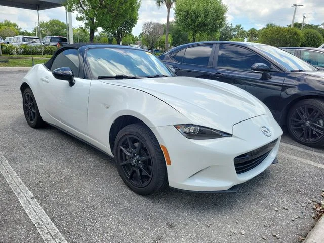 Used 2021 White Mazda Sport image 2