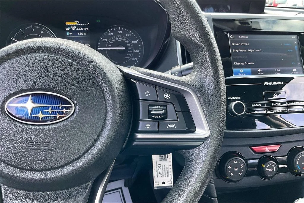 Used 2022 White Subaru Base image 21