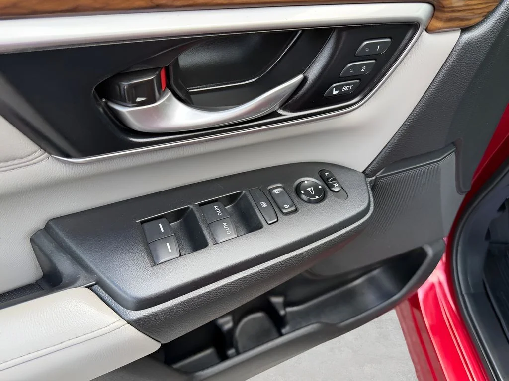 Used 2021 Radiant Red Metallic Honda EX-L image 20