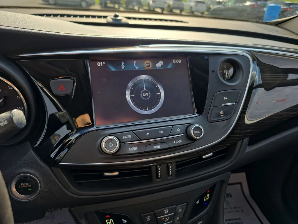 Used 2019 White Buick Essence image 17