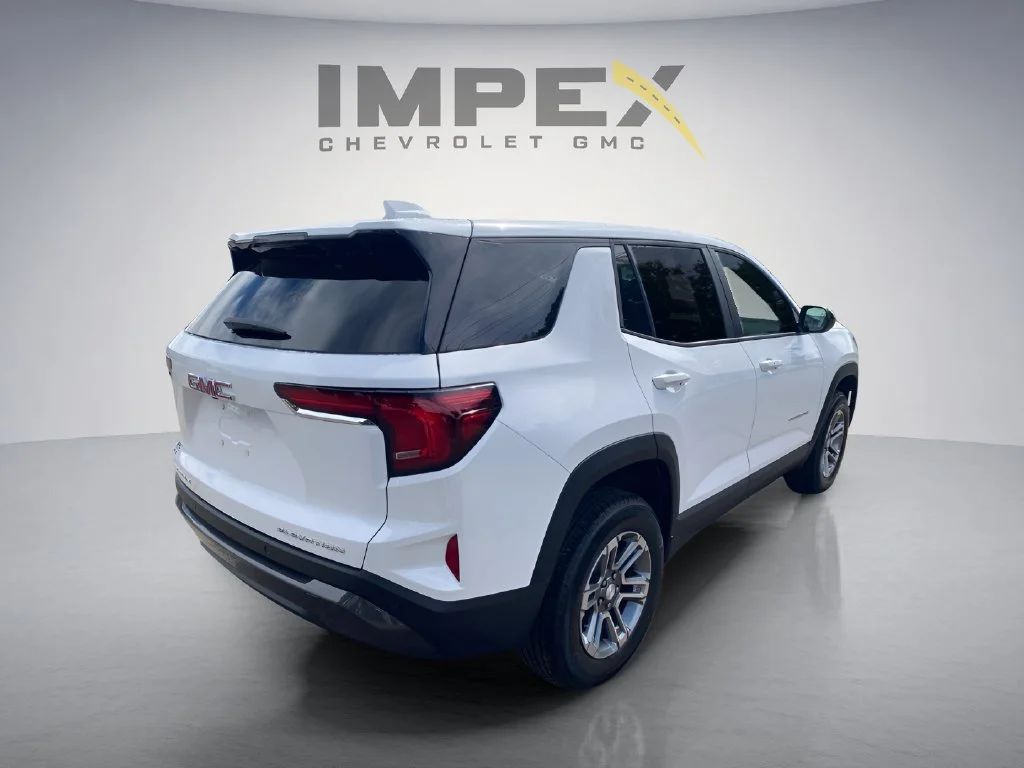 New 2027 Summit White GMC Elevation image 5