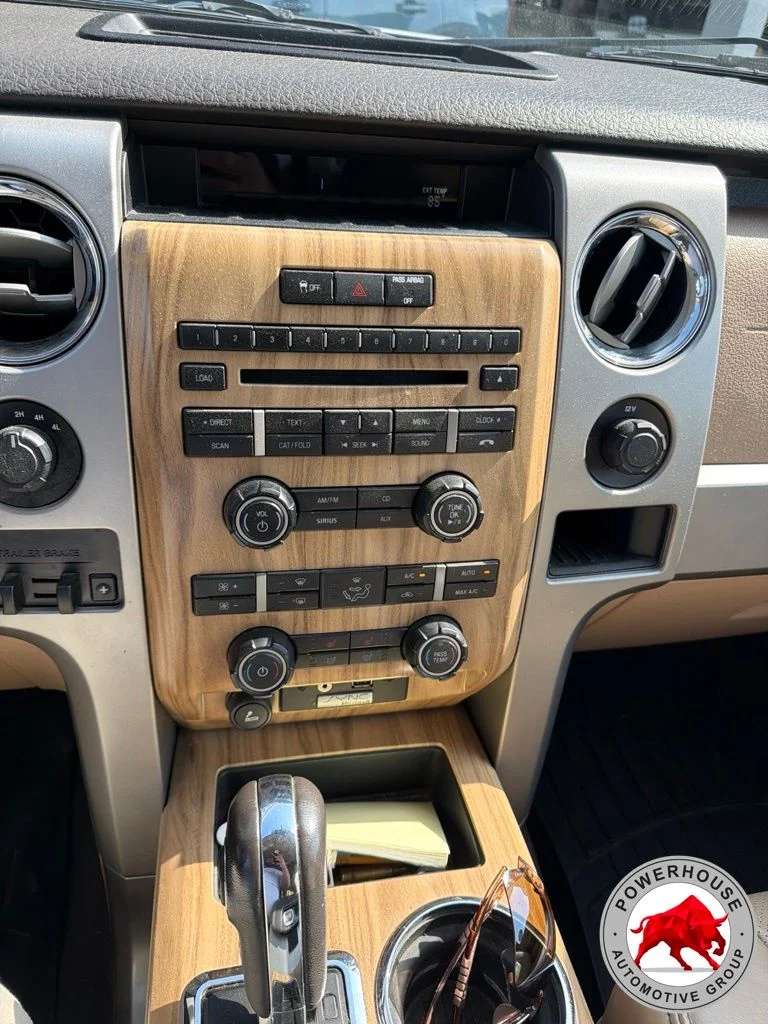 Used 2011  Ford Lariat image 8