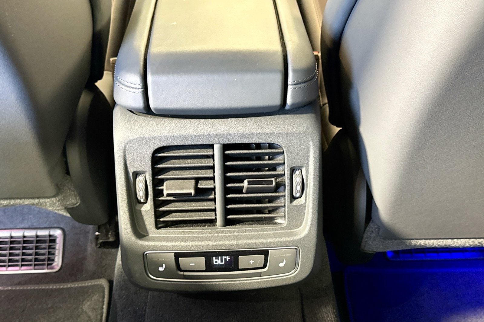 Used 2023 Black Audi  image 22