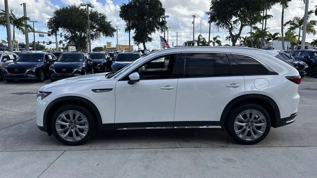 2025 Mazda CX-90 Premium Plus Package - Photo 11