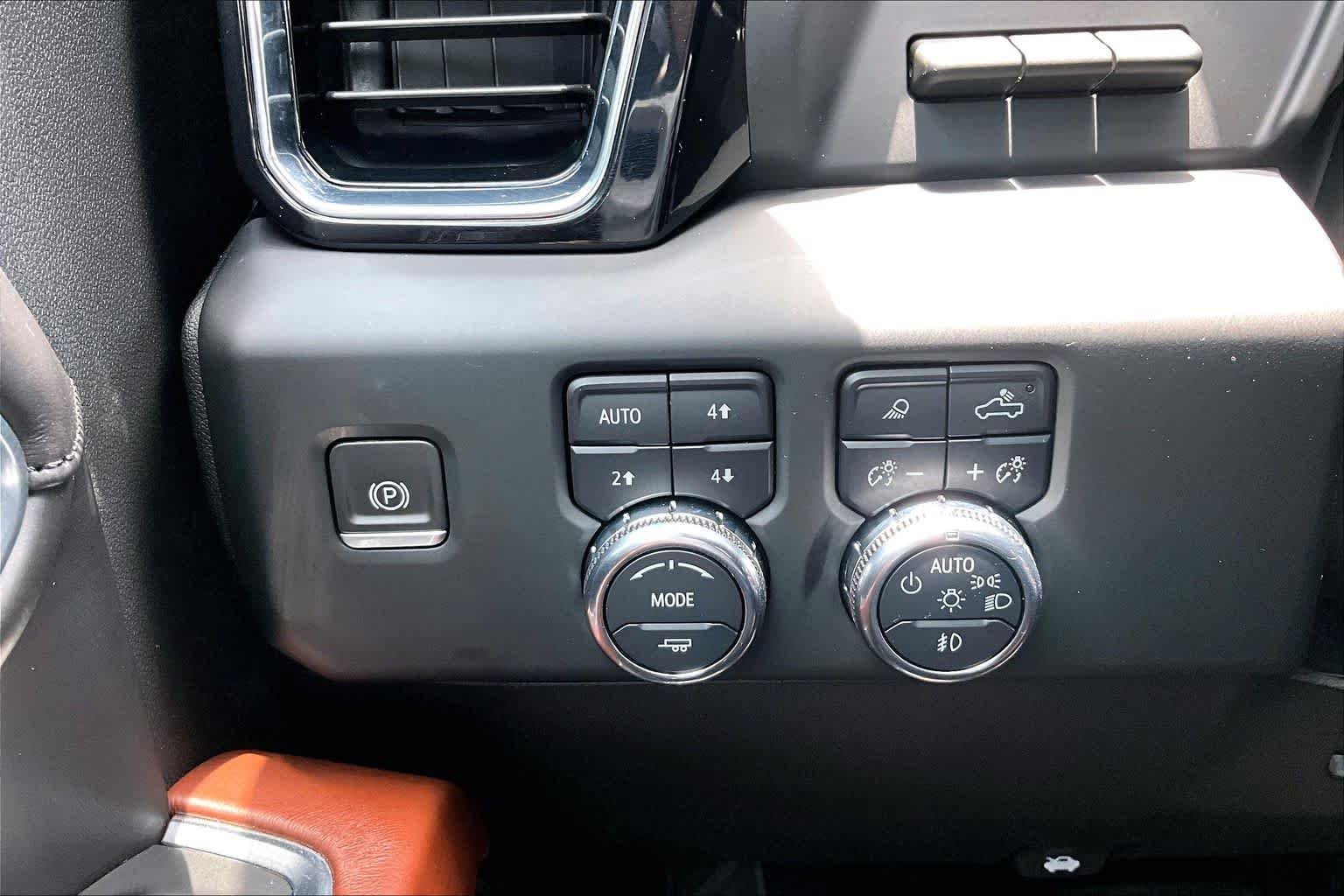 Used 2024 Titanium Rush Metallic GMC Denali Ultimate image 34