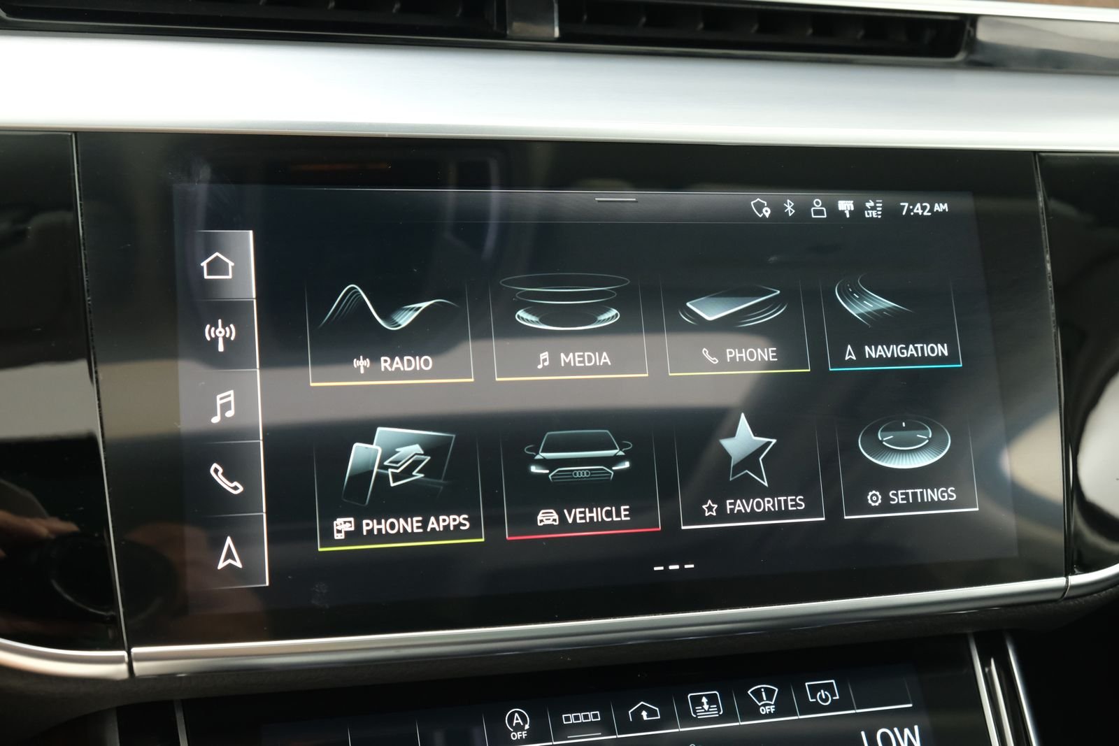 Used 2021 Black Metallic Audi 4.0 image 17