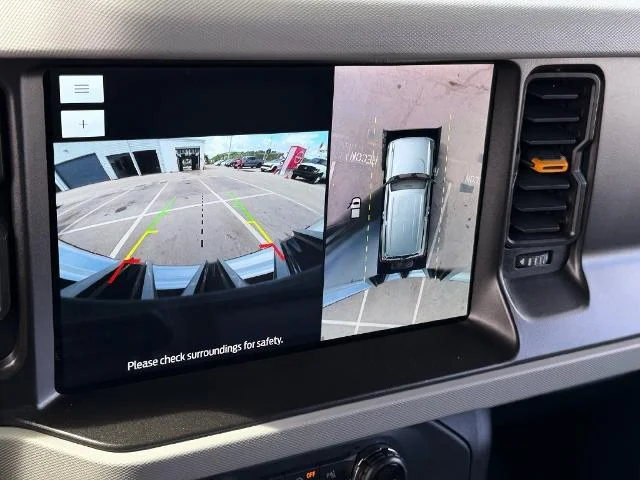 Used 2022 Cyber Orange Metallic Tricoat Ford Badlands image 41