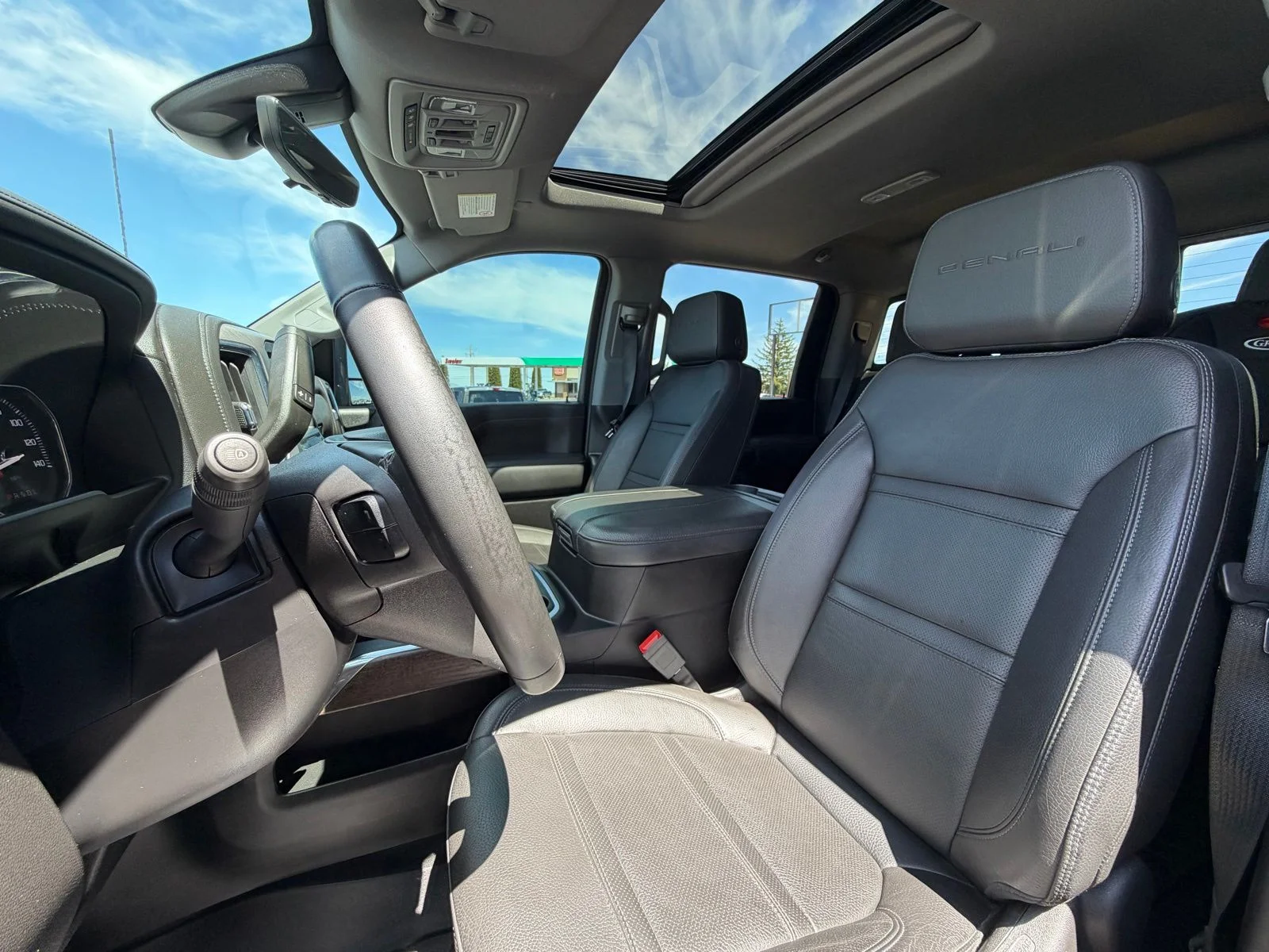 Used 2023 Black GMC Denali image 13