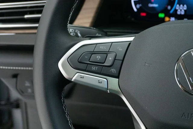 2026 Volkswagen Atlas SE w/Tech - Photo 27