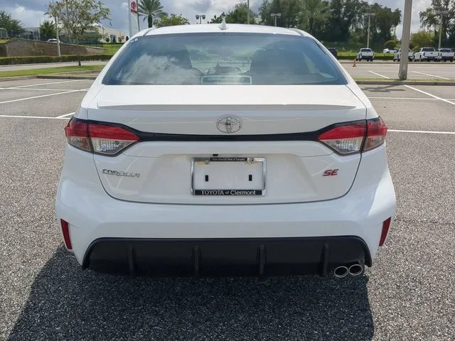 New 2026 Ice Cap Toyota SE image 5