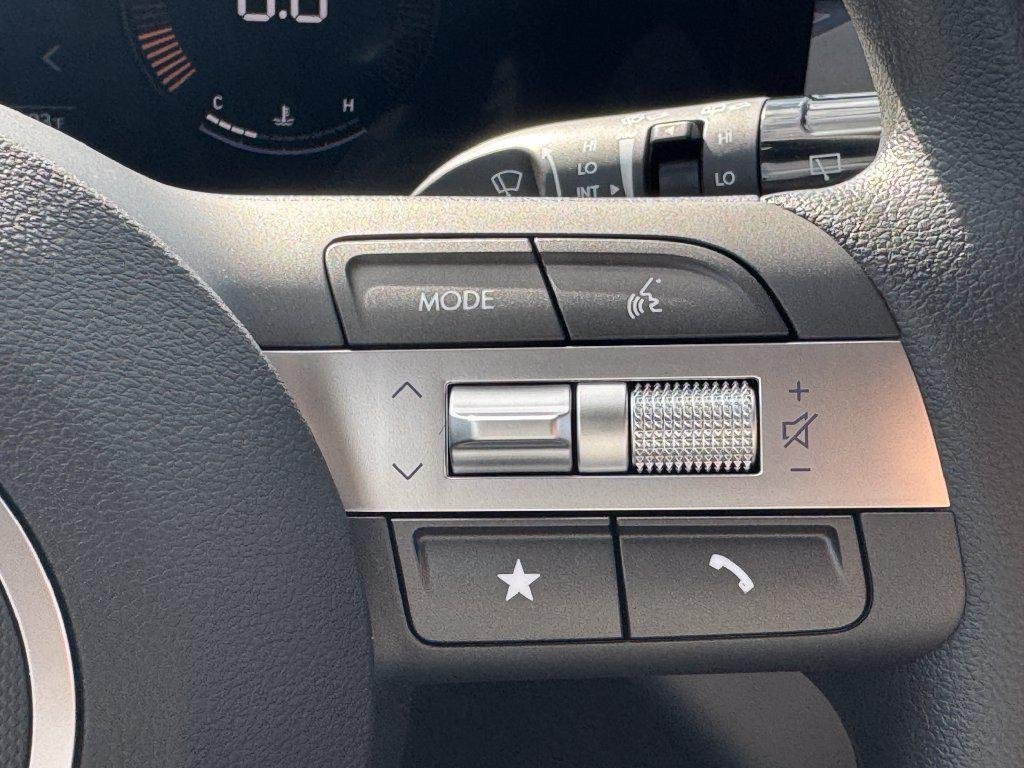 New 2027 Gray Hyundai SE FWD image 18