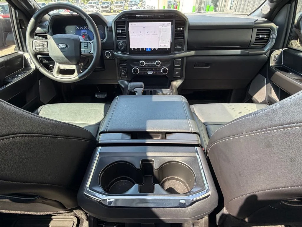 Used 2024 Black Ford XLT image 8