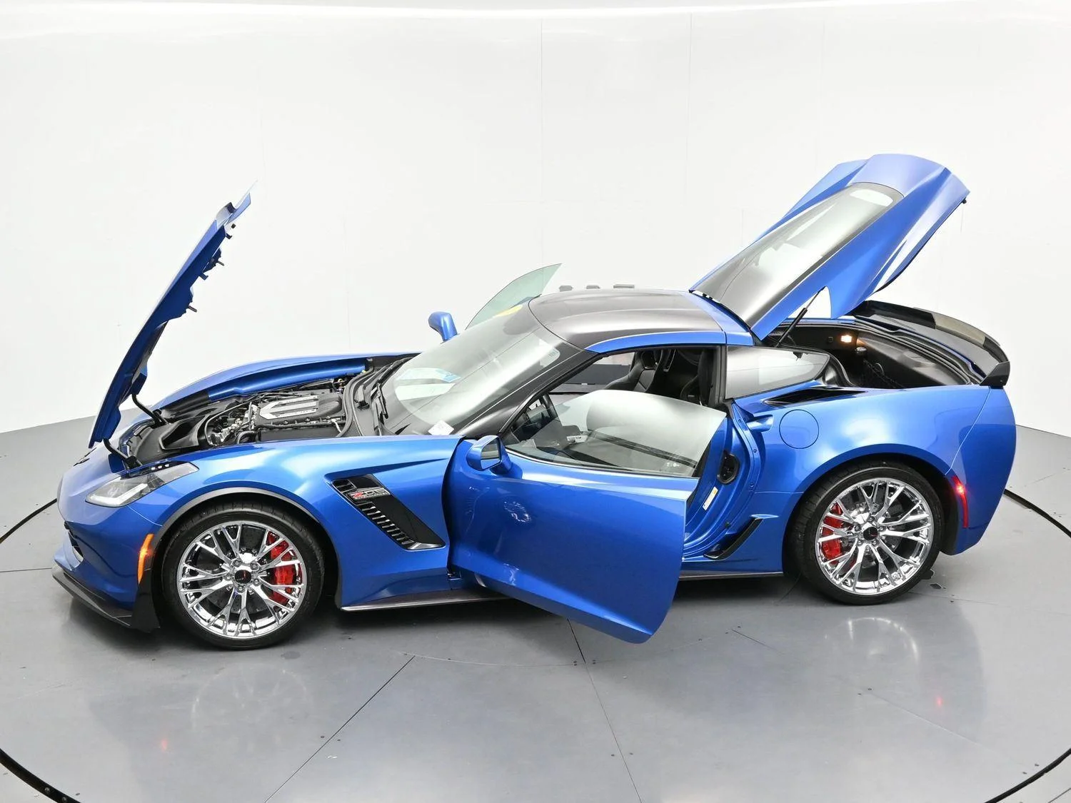 Used 2016 LAGUNA BLUE METALLIC TINTCOAT Chevrolet Z06 3LZ image 45