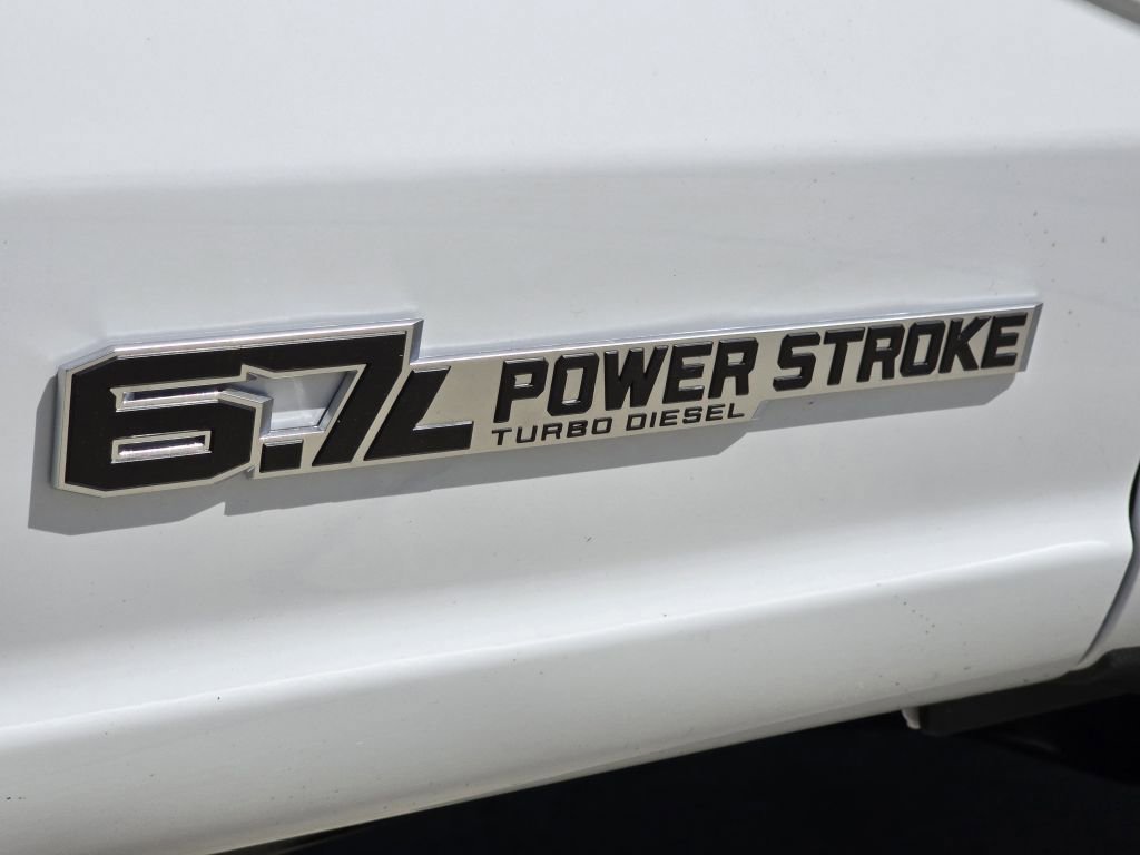 New 2026 Oxford White Ford XL image 23