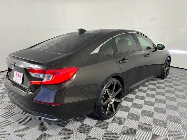Used 2018 Black Honda LX image 7