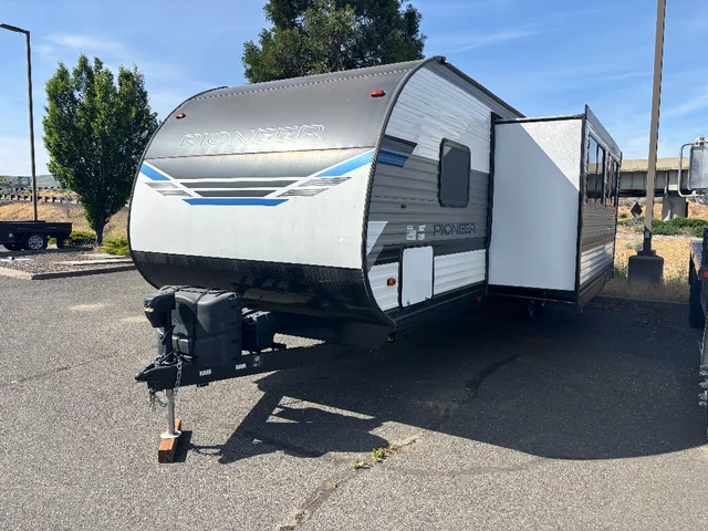 2022 HEARTLAND RECREATIONAL VEHICLE PIONEER QB300