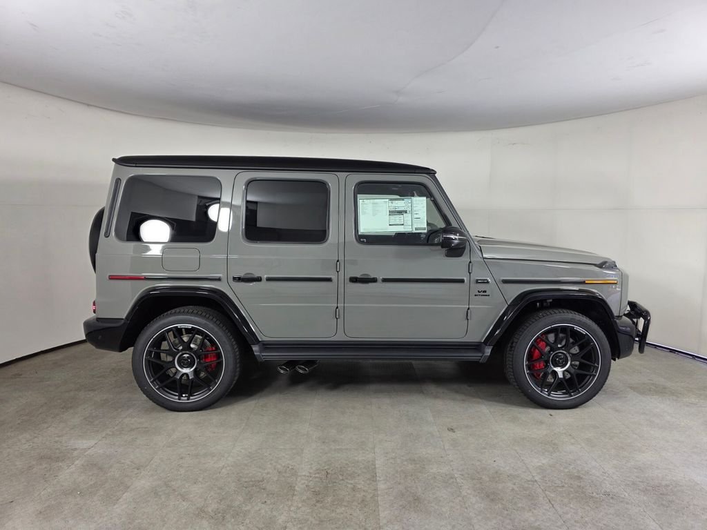New 2027 MANUFAKTUR Arabian Grey Non- Metallic Mercedes-Benz AMG® G 63 SUV image 3