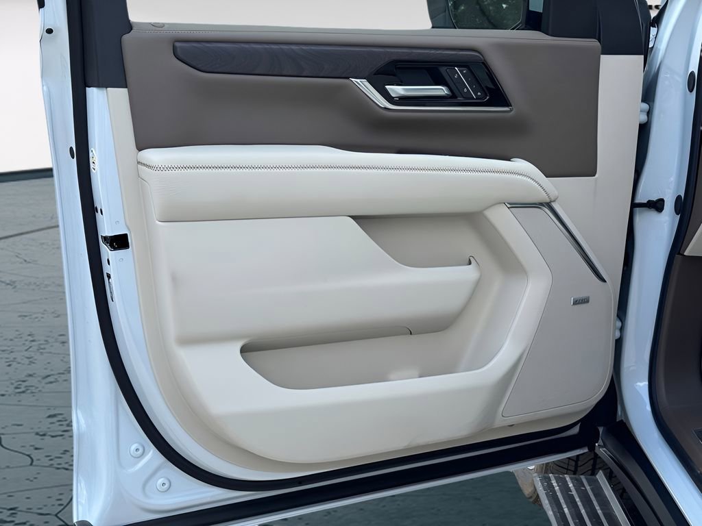 2026 GMC Yukon XL Denali - Photo 14