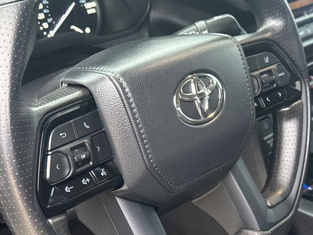 Used 2024 White Toyota SR image 19