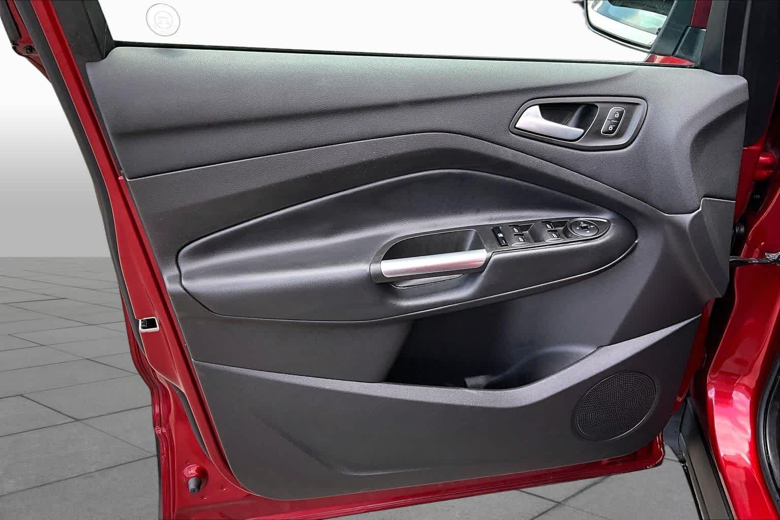 Used 2018 Ruby Red Metallic Tinted Clearcoat Ford SEL image 21