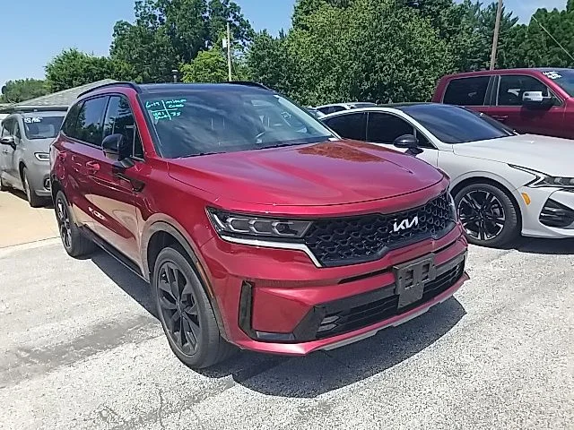 Used 2023 Red Kia SX image 3