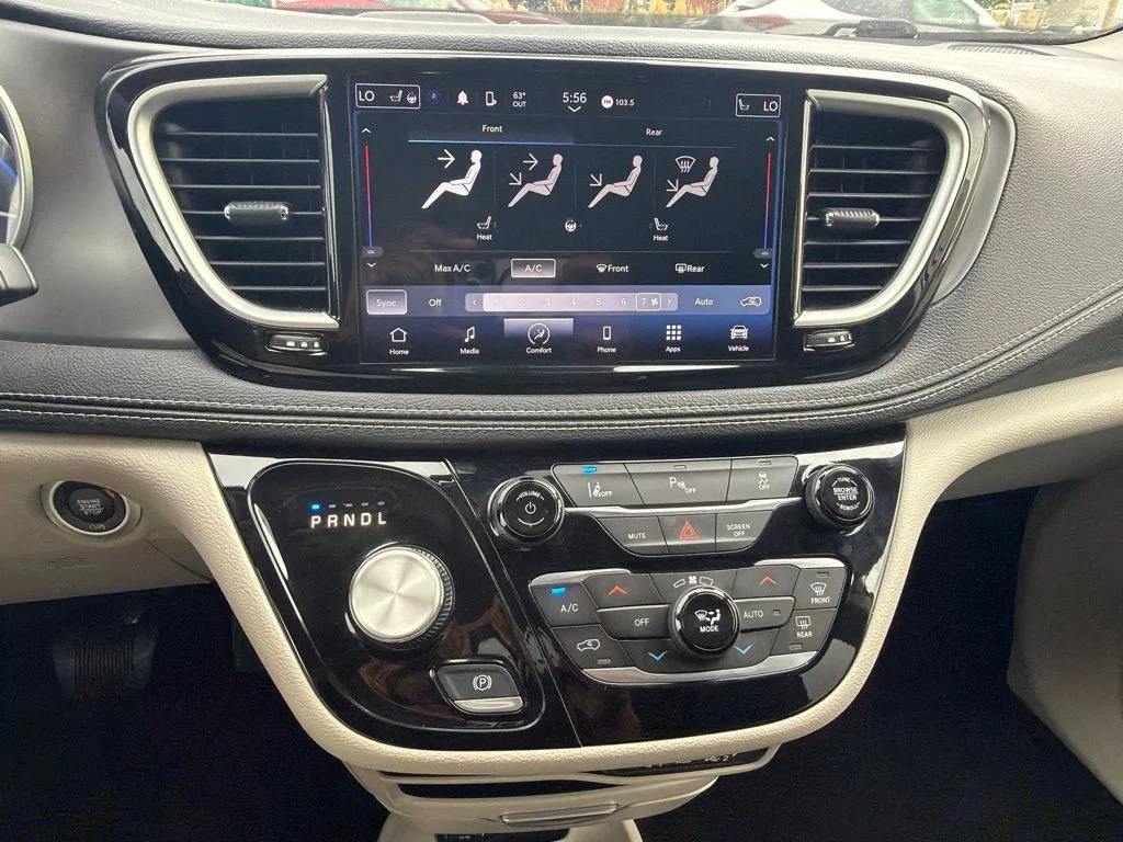 Used 2023 White Chrysler Touring L image 12