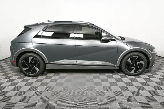 New 2026 GRAY HYUNDAI LIMI image 2