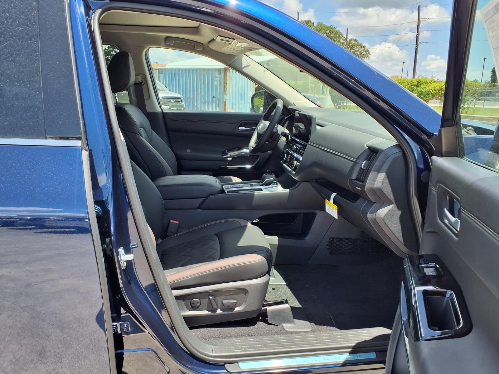 2026 Nissan Pathfinder Platinum Blue at Robbins Nissan