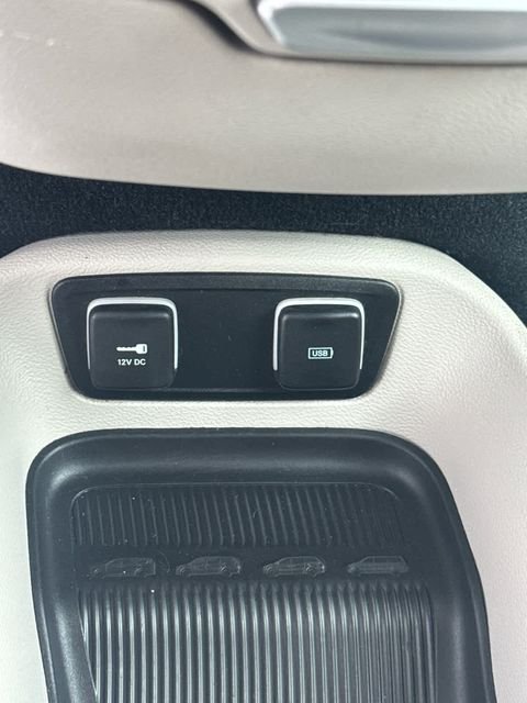 Used 2017 White Chrysler Touring L image 29