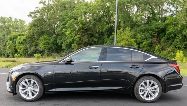 Used 2025 Black Cadillac Premium Luxury image 9