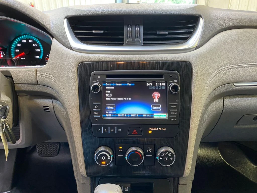 Used 2017 White Chevrolet LT image 36