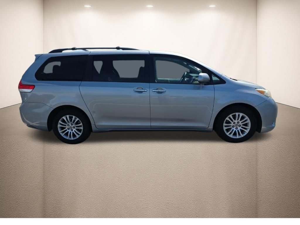 Used 2012 Toyota Sienna XLE with VIN 5TDYK3DC5CS179074 for sale in Columbia, SC