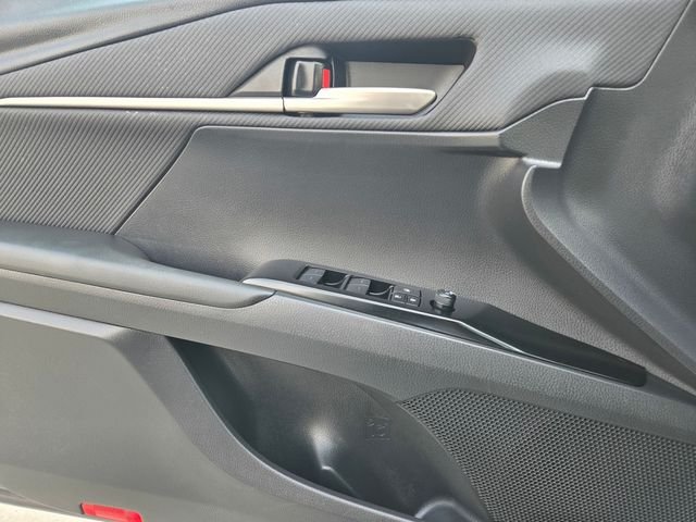 Used 2025  Toyota SE image 17