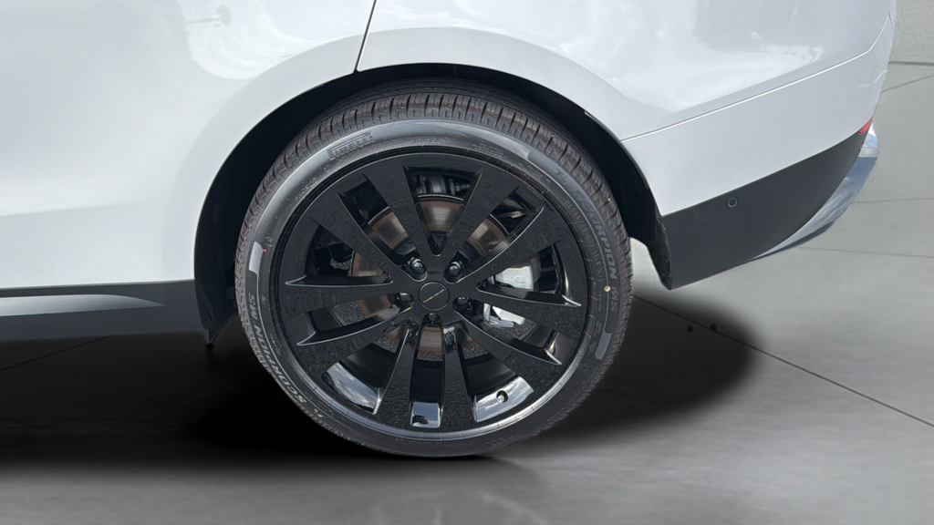 New 2026 Borasco Grey Land Rover SE image 16