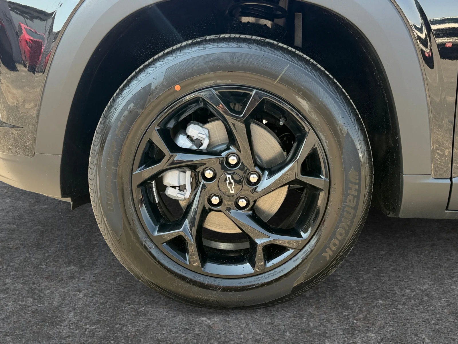 New 2026 Mosaic Black Metallic Chevrolet LT image 9