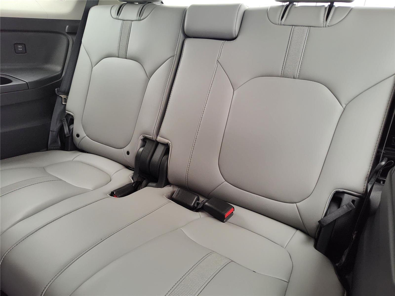 Used 2025  Honda Touring image 28