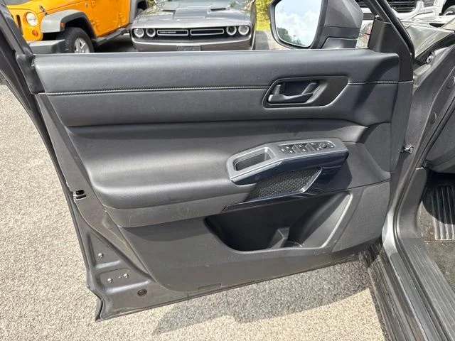Used 2025 Gray Nissan SV image 16