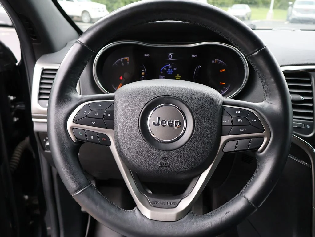 Used 2018 Black Jeep Limited image 30