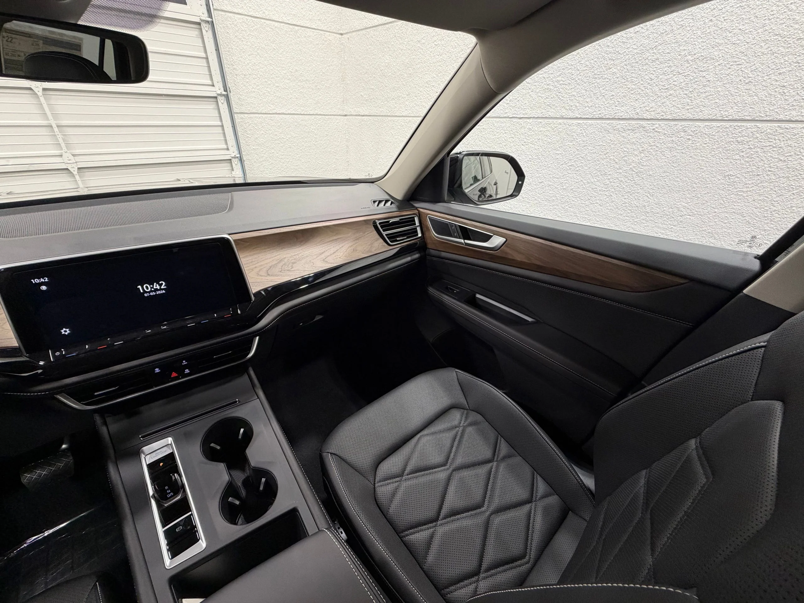 New 2026 Black Volkswagen 2.0T SE image 35