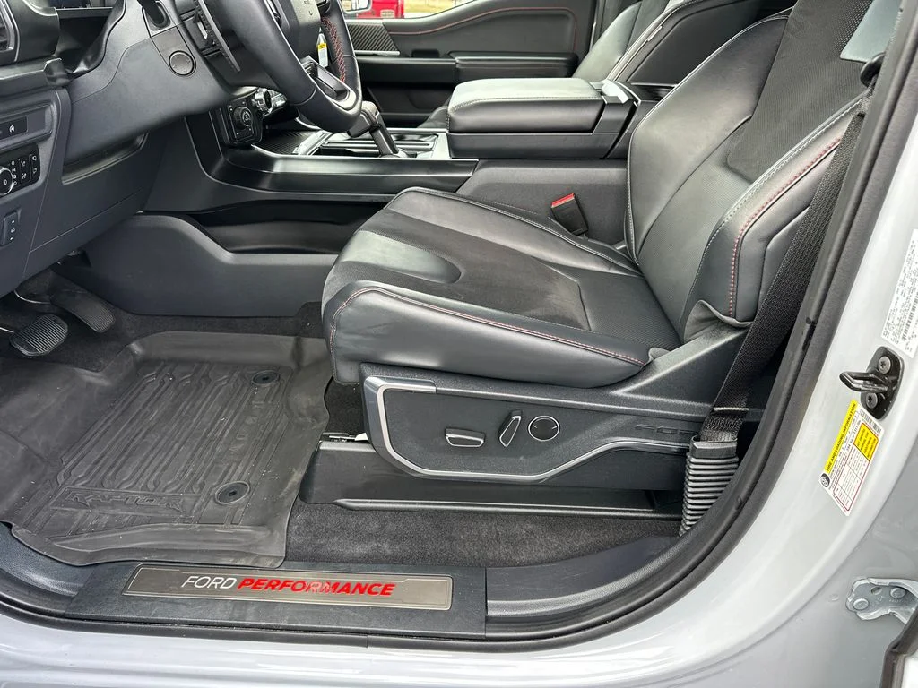 Used 2025 White Ford Raptor image 9