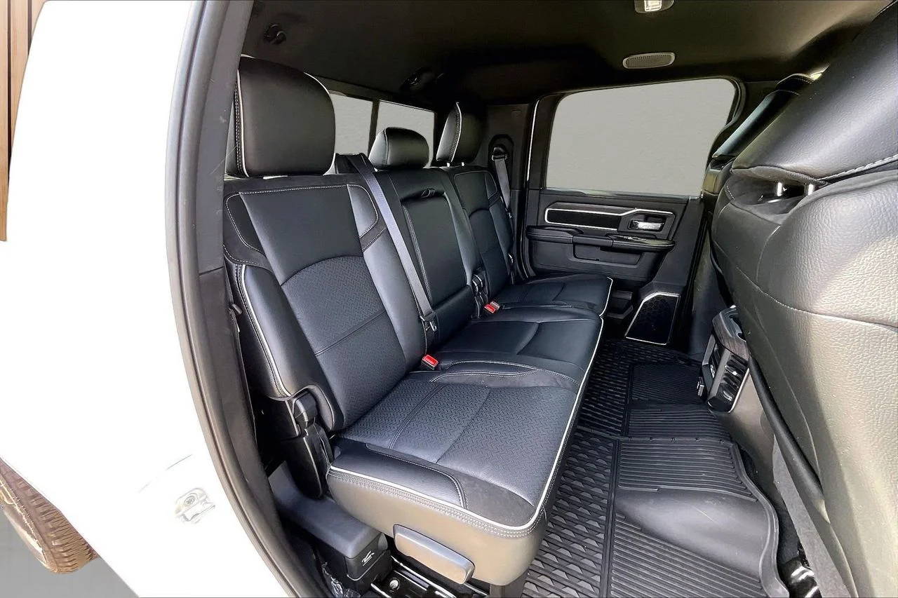 New 2026 Bright White Clear-Coat Exterior Paint RAM Laramie image 20