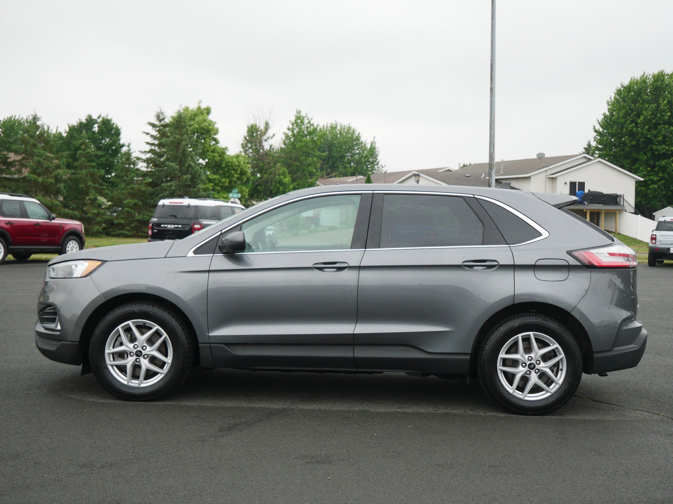 Used 2024 Ford Edge SEL with VIN 2FMPK4J91RBA59241 for sale in Northfield, Minnesota