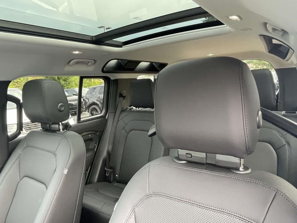 New 2026 Woolstone Green Land Rover S image 16