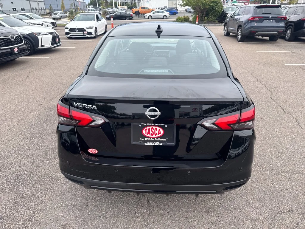 Used 2025 Black Nissan 1.6 SV image 6